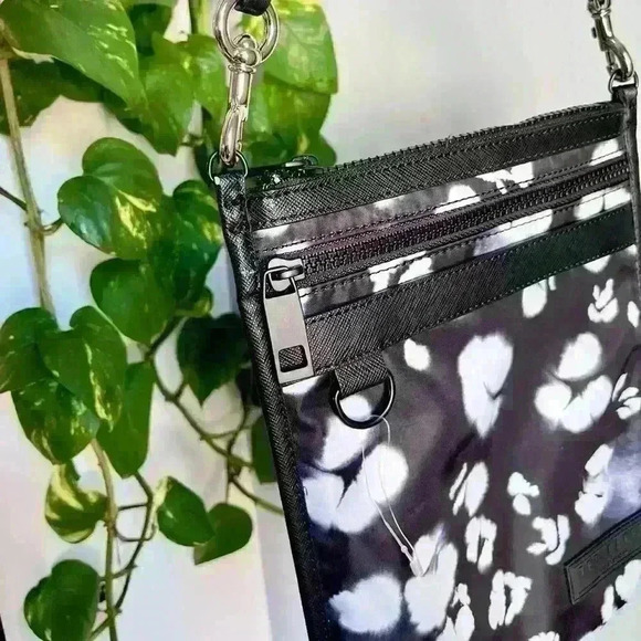 Ted Baker London Shandy Leopard Nylon Crossbody - Picture 4 of 10